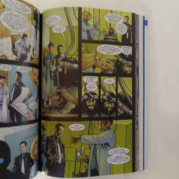 Lot Wonder Woman Year One - DC Comics Heroes & Villains Graphic Novel Collection - Picture 15 of 15